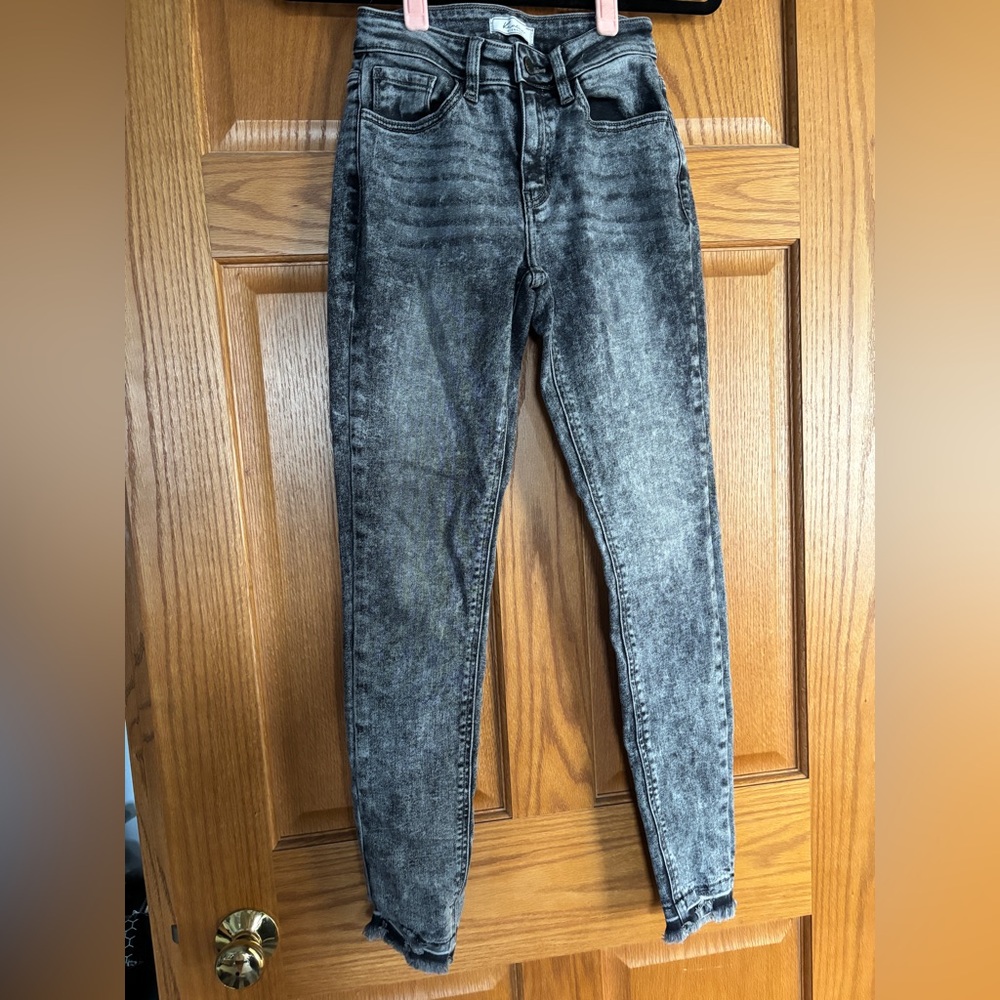 KanCan Charcoal Mid-Rise Ankle Skinny Jeans